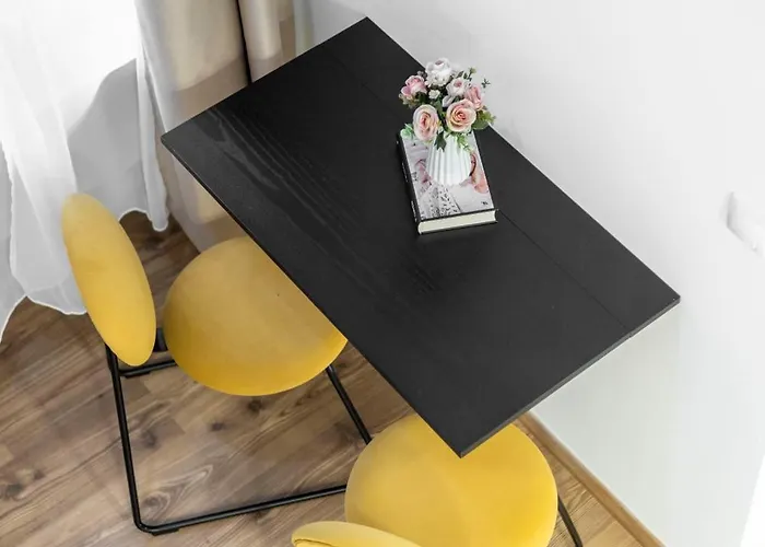 Deluxe Charming Downtown In Dob St' *