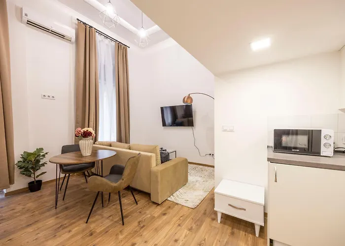 Deluxe Charming Downtown In Dob St' Appartement Budapest
