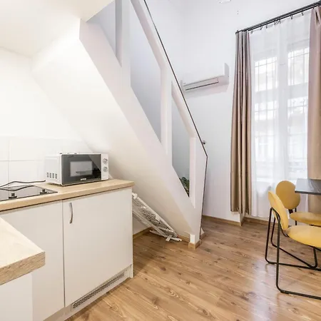 Deluxe Charming Downtown In Dob St' Lejlighed Budapest