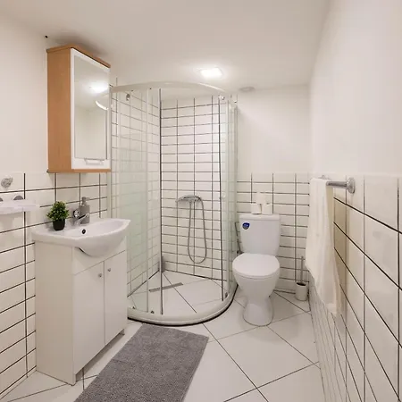 Deluxe Charming Downtown In Dob St'