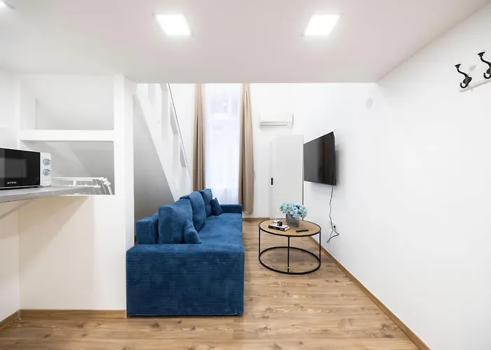 Daire Deluxe Charming Downtown In Dob St' *