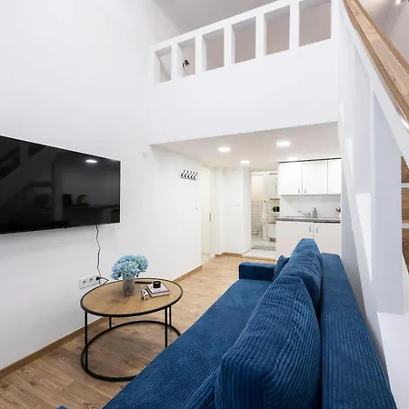 Apartment Deluxe Charming Downtown In Dob St' Budapest