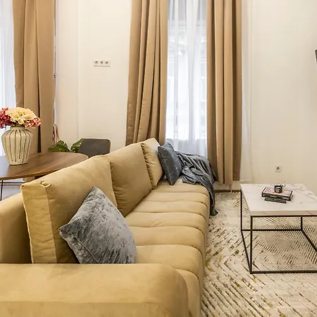 Apartment Deluxe Charming Downtown In Dob St'