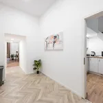 Apartament Deluxe Charming Downtown In Dob St' *